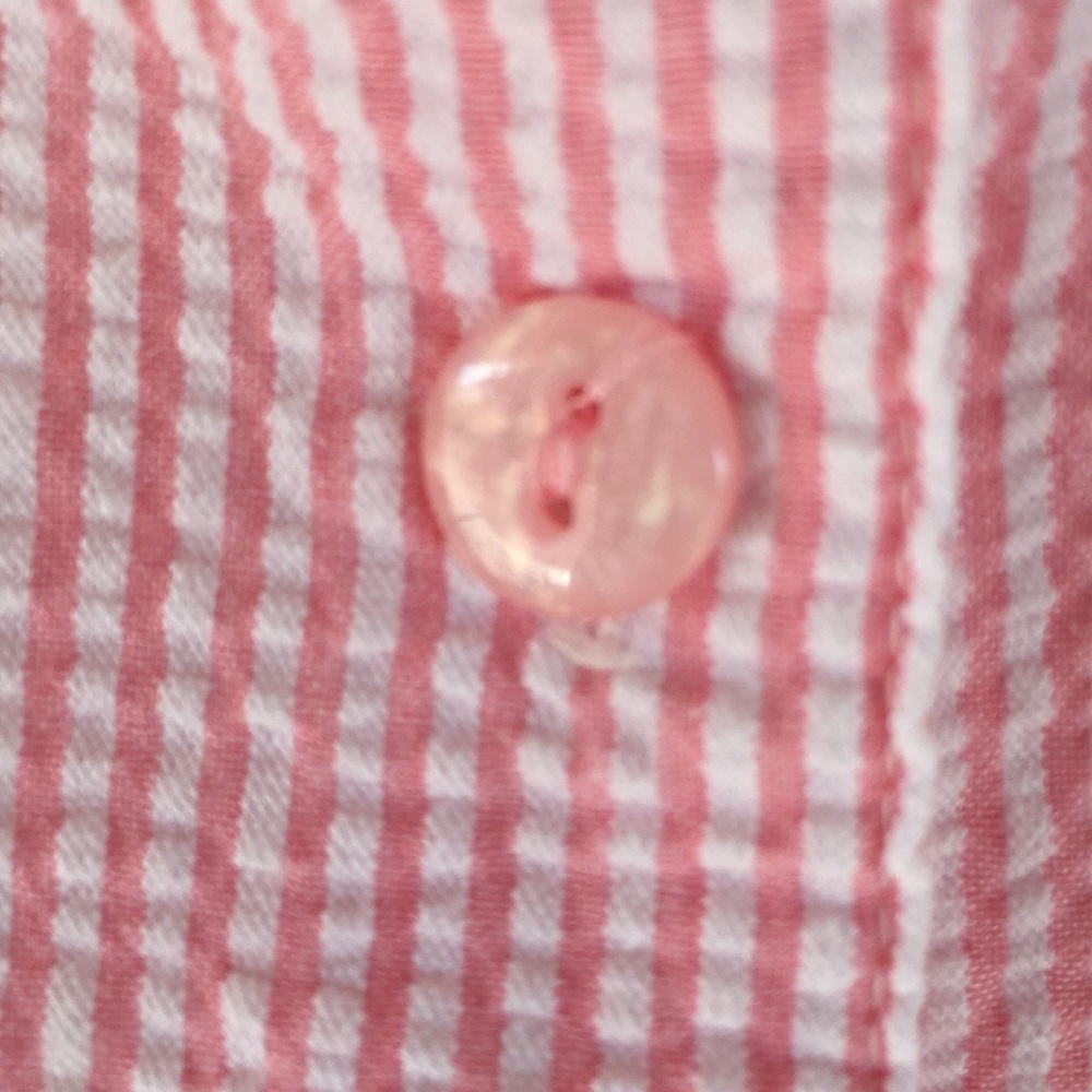 🌴VTG pink seersucker embroidered button down top - Picture 4 of 8
